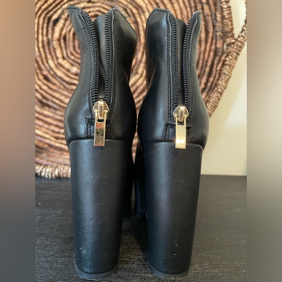 REAL LEATHER  ankle boots with zipper. PELASE READ THE DESCRIPTION. - Picture 3 of 11